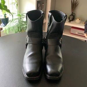 Frye harness boots 8.5 black